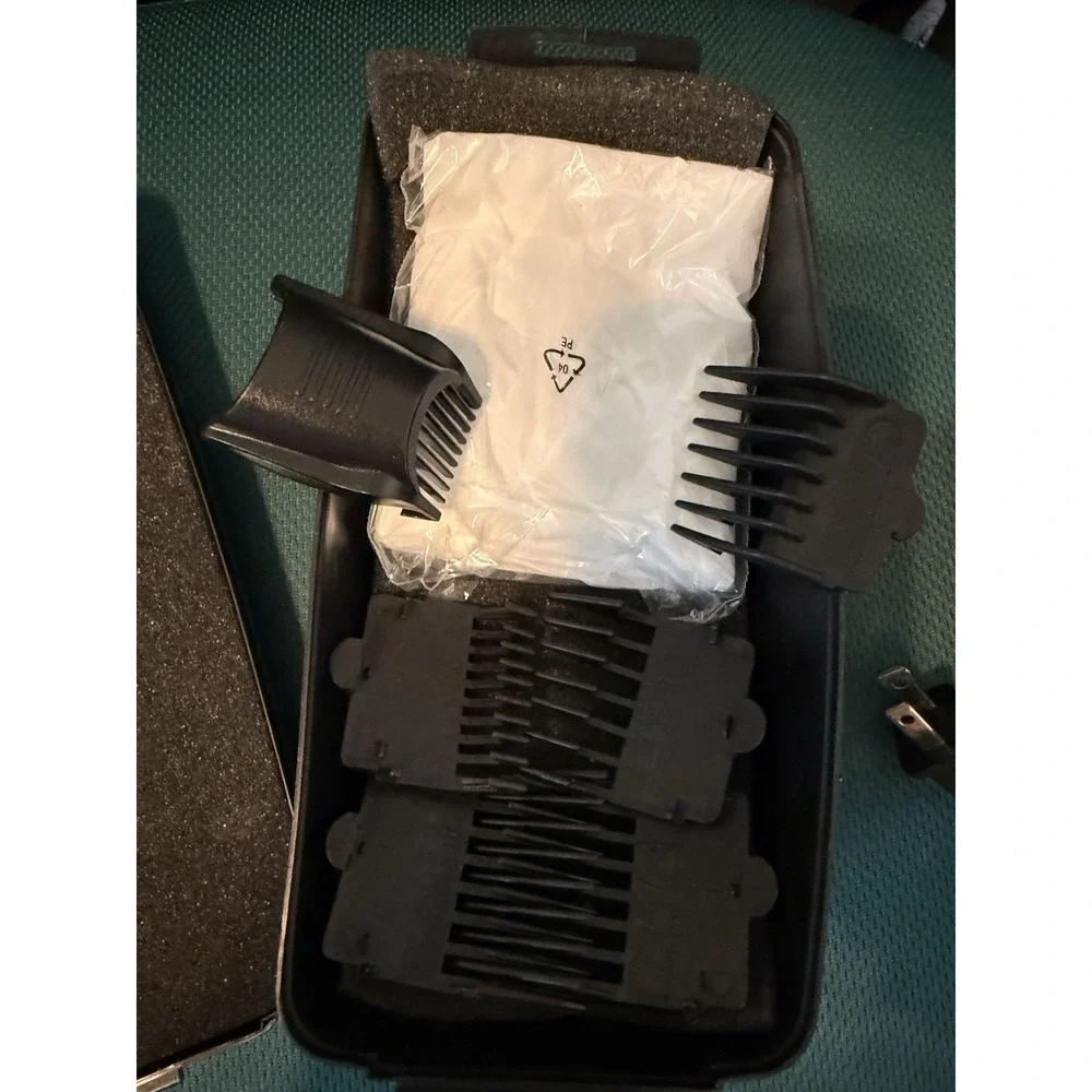 ConAir Electric Hair Clipper Model HC111R With Accessories Adjustable Power